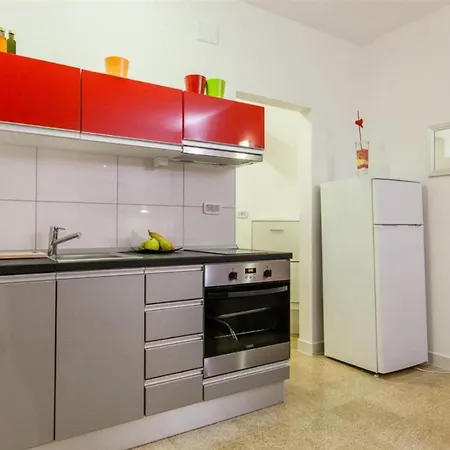 Apartment In Stobrec